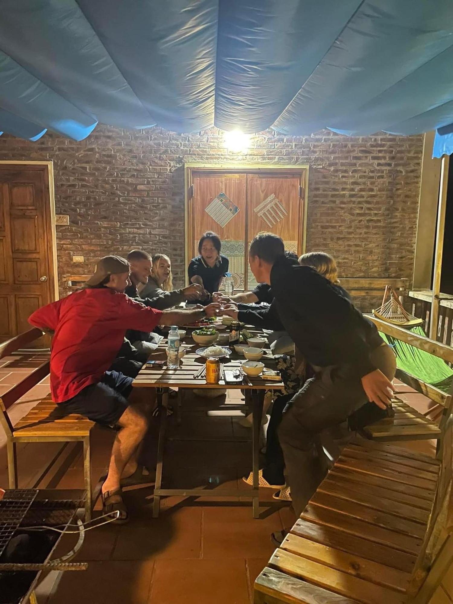 Stone Paradise Homestay Шапа Екстер'єр фото